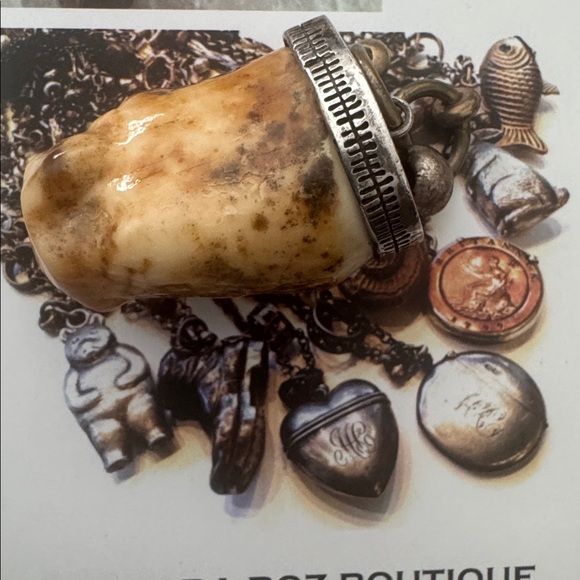 Walrus tooth pendant - Picture 5 of 5